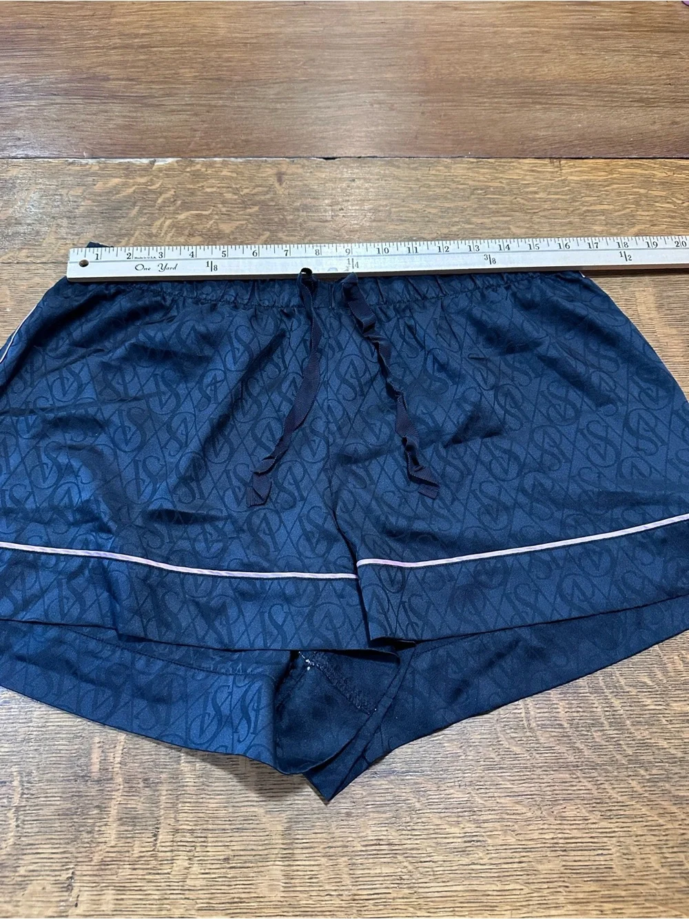 Victoria's Secret lg Black Monogram Lounge Shorts with Contrast Piping